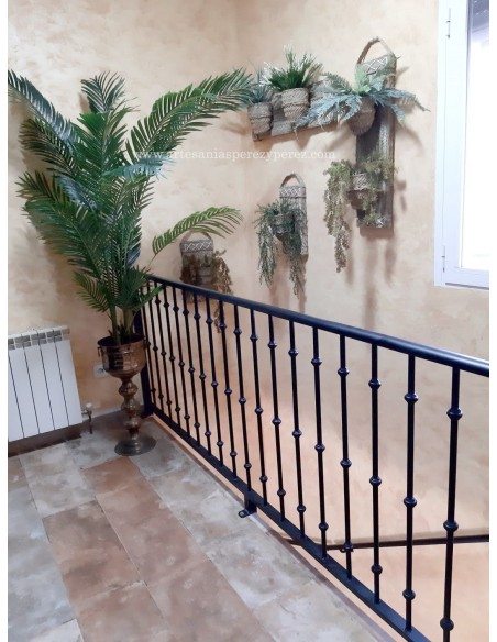 Cache-pot à paroi en sparte naturel