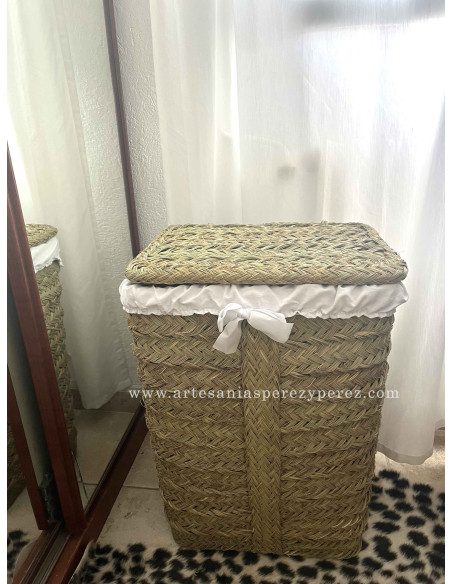 Panier à linge en sparte avec cadre en fer et couvercle