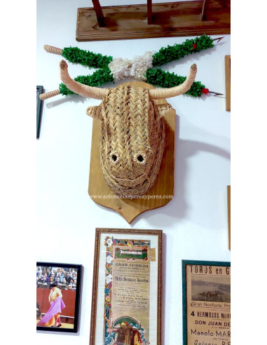 DECORAÇÃO COM ESPARTO NO BAR "LA TERTULIA" (SEVILHA)