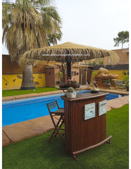 Natural esparto cover with fringes for umbrella garden