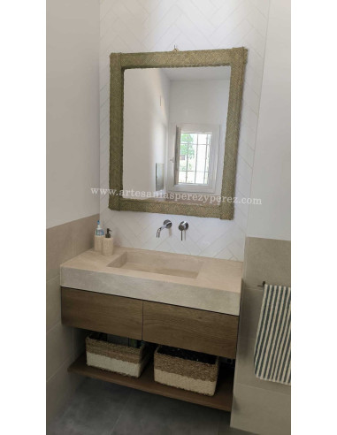 Miroir rectangulaire vertical avec un cadre d'une bande d'sparte