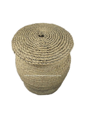 Round barrel stool in natural esparto