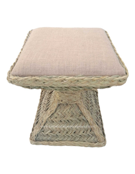 Triangular pouffe in Jute and natural esparto