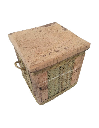 Square puf in natural esparto and natural cork