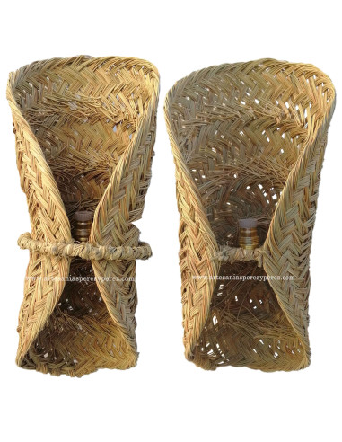 Aplique plegado de esparto natural con casquillo