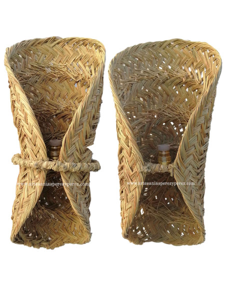 Natural esparto folded wall sconce with lampholder