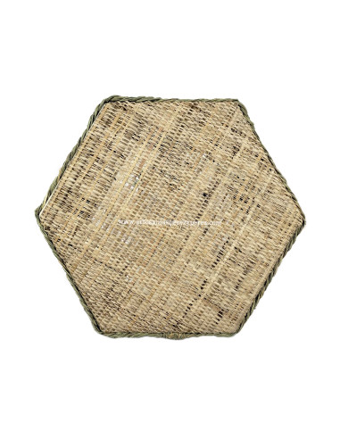 Hexagonal wall sconce in natural esparto and raffia