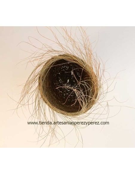 Cylindrical natural esparto lampshade with fringes