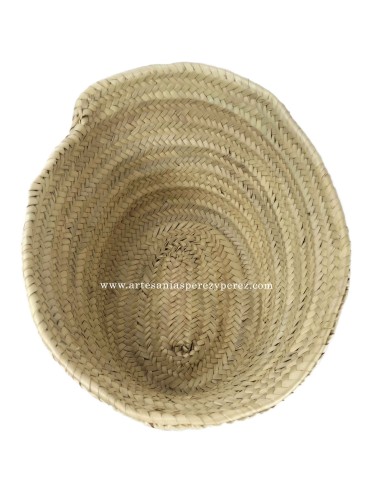 Natural palm basket without handles