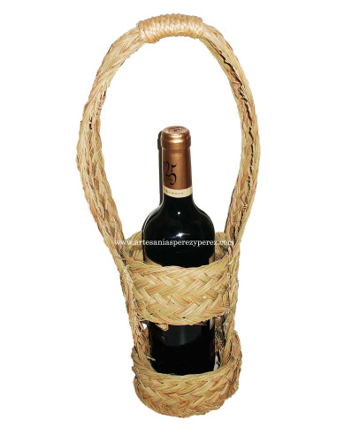 Botellero calado de esparto natural para presentar las botellas