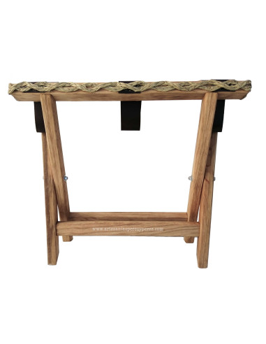 Rustic luggage stand in wood and esparto