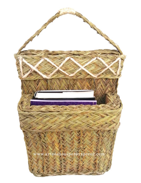 Revistero de esparto con cuerda de sisal decorativa
