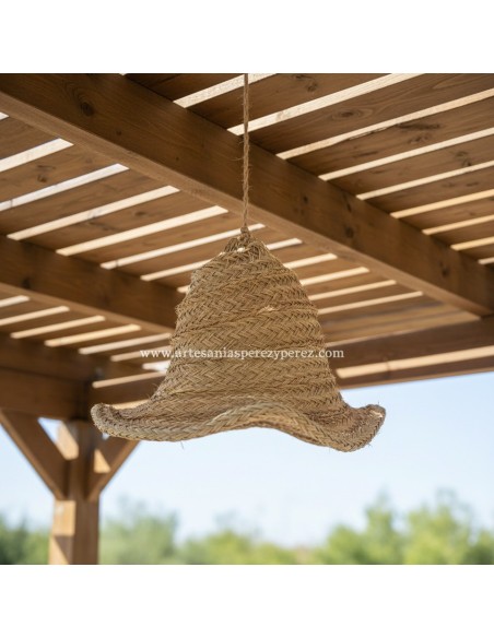 Natural esparto bell-shaped lampshade with waves