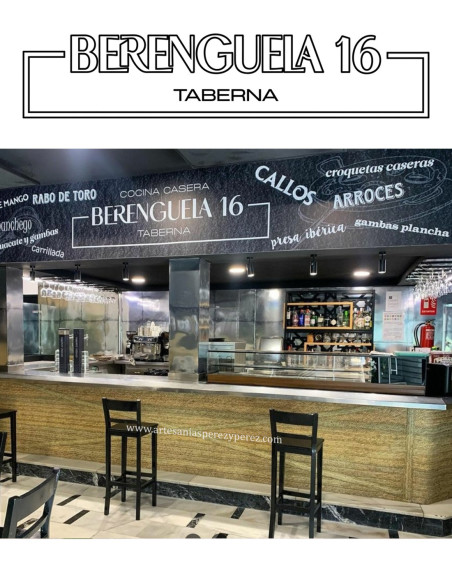 REVÊTEMENT MURAL EN SPARTE NATUREL "TABERNA BERENGUELA 16" À CÓRDOBA